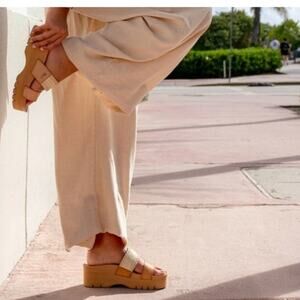 NWOB Reef Cushion Vista Higher Chunky Platform Sandals Pink Raffia Strap Size 9